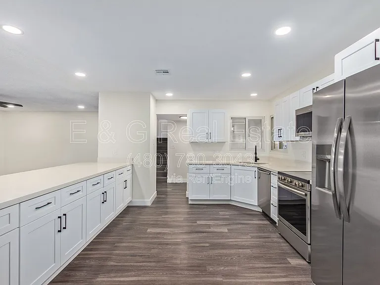 4414 S Newberry Rd — Photo 8
