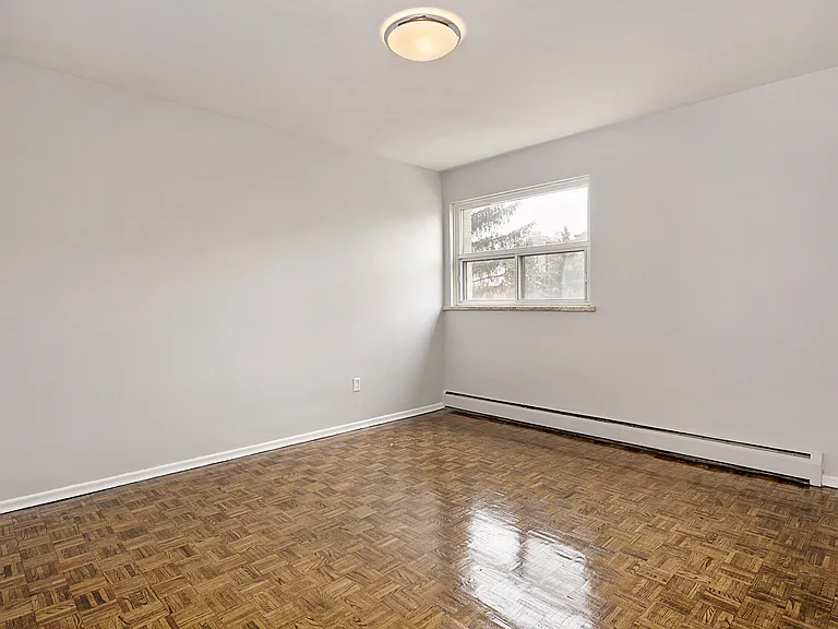 2077 Prospect St — Photo 24