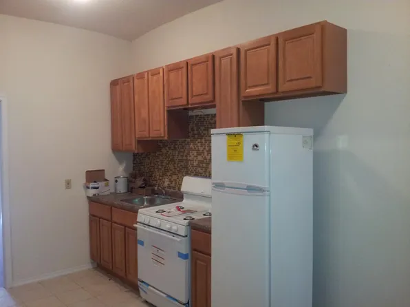 1525 W Westmoreland St APT 2, Philadelphia, PA 19140