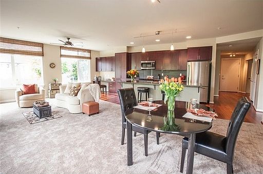 3rd image of 180 Harbor Square Loop NE Unit B115