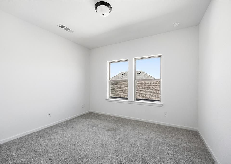 1st image of 700 Red Fork Dr #700