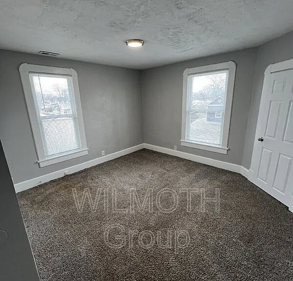 248 N Beville Ave — Photo 23