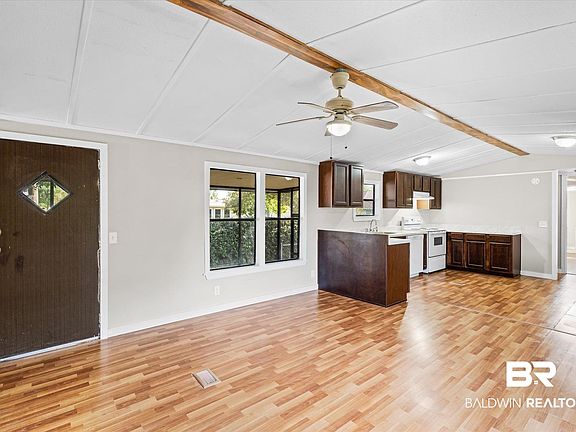 4th image of 1681 Santa Cruz Dr