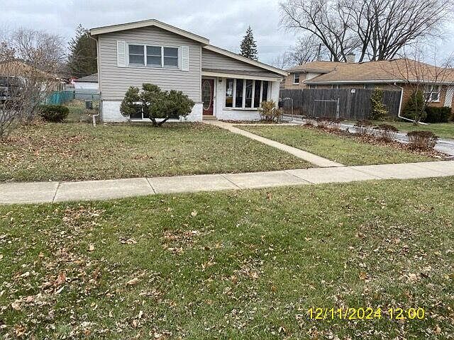 1st image of 329 E Jefferson St