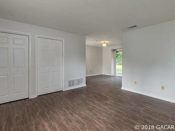 5th image of 5805 NW 29th Ter