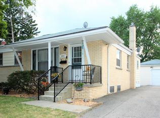 1051 Andrus Ave, Lansing, MI 48917