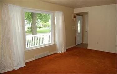 3rd image of 247 Lownsdale Ave