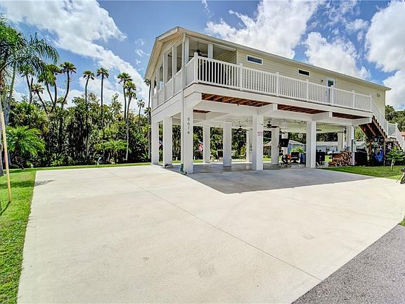 4th image of 8614 Parkway Cir