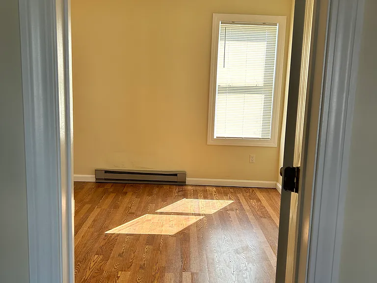 327 Hamilton St #2 — Photo 7