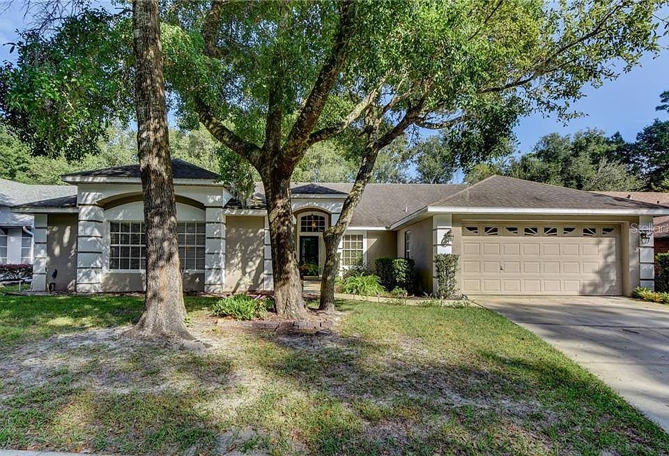 1st image of 513 Briar Oak Way