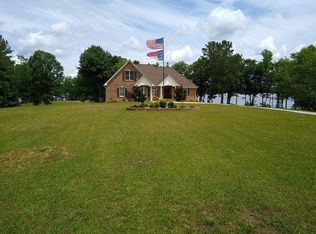 72 Point Cir, Roanoke Rapids, NC 27870
