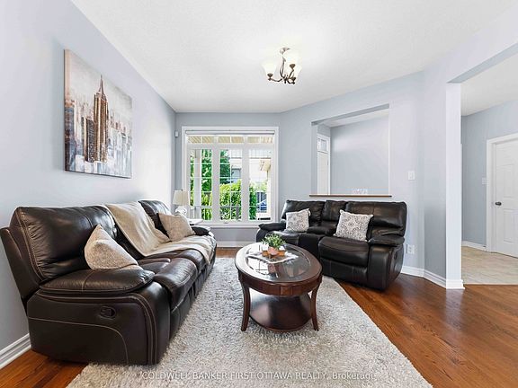 5th image of 150 Strathcarron Cres