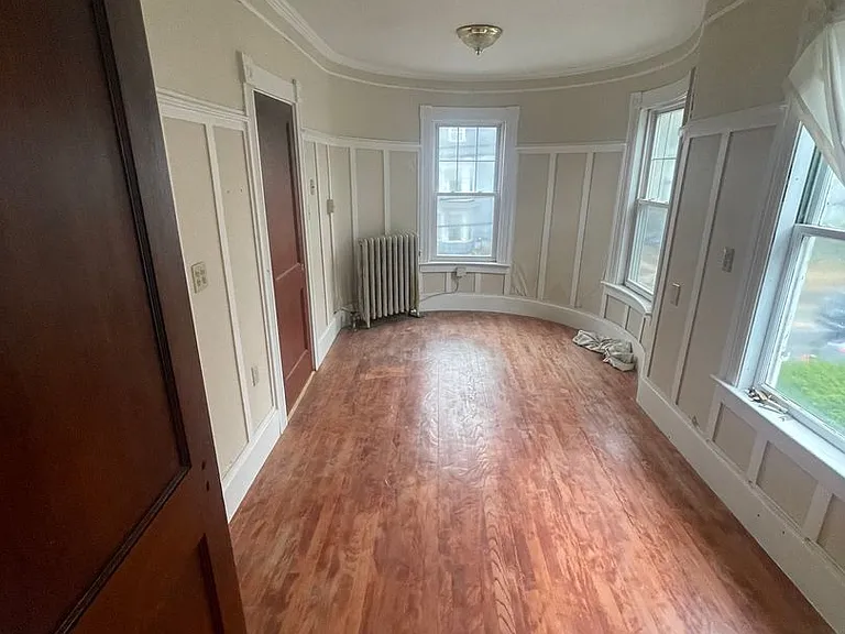 202 Central Ave — Photo 15