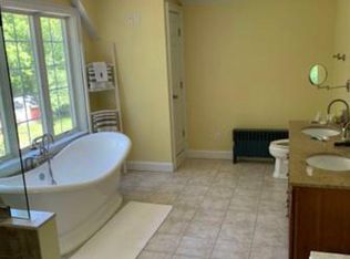 299 Washington Rd, Rye, NH 03870