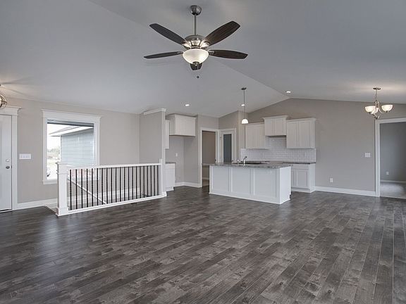 5th image of 1413 N Orchid Ct
