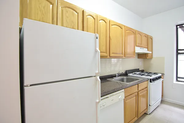 Rented by Bohemia Realty Group | media 3