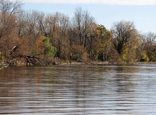 2947 Ryf Rd, Oshkosh, WI 54904