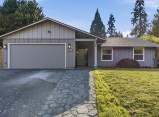 9509 NE Ferngrove St, Vancouver, WA 98664