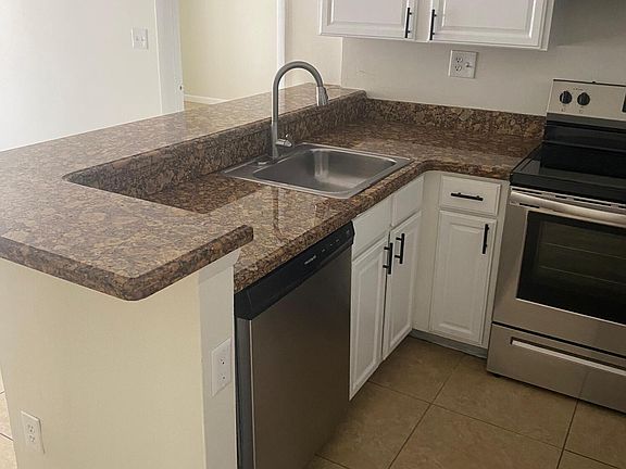 2nd image of 601 Lyons Rd APT 7105