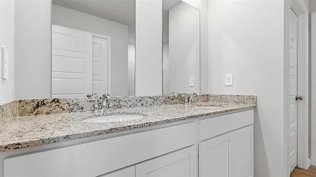 82 Haley Dr — Photo 12