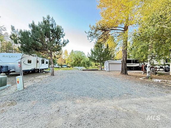 3rd image of 38 F St