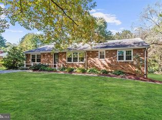 18112 Muncaster Rd, Rockville, MD 20855