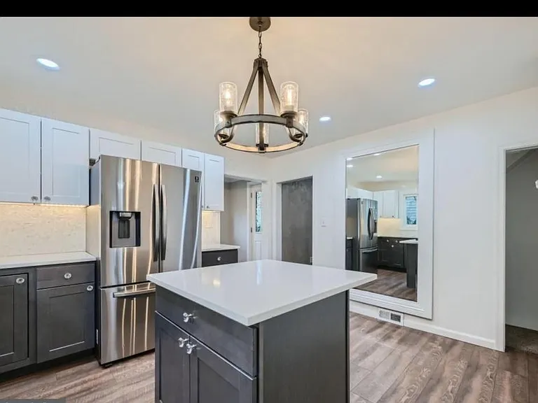 708 Dorsey Ave — Photo 3