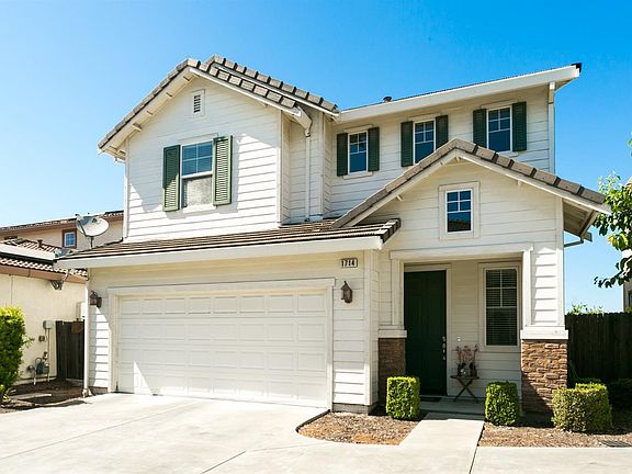 3rd image of 1714 Bella Lago Dr