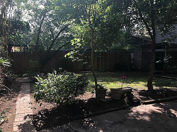 5th image of 1709 Maryland St