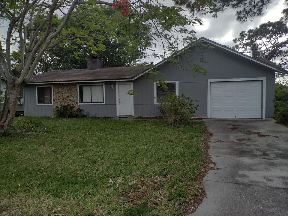 1st image of 142 Meadow Ave SE
