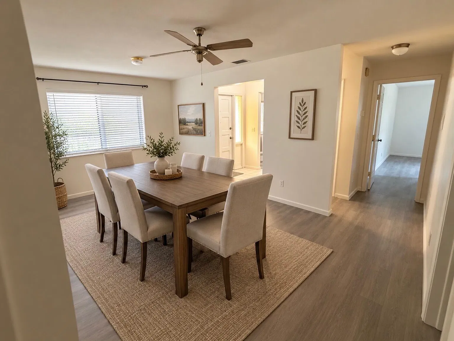 3 bed, 2.0 bath, 1212 sqft, $3,500 — Photo 3
