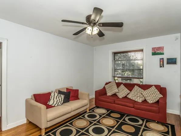 51-28 30th Avenue image 4 of 21