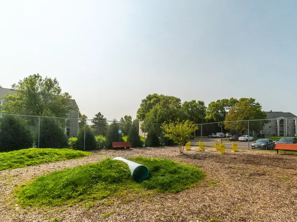 Plymouth Ponds Apartments