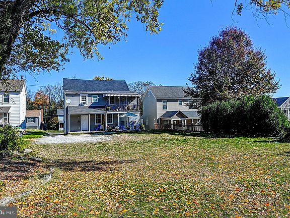 4th image of 65 Winters Ln