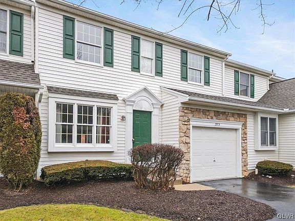 5th image of 2915 Larkspur Ln