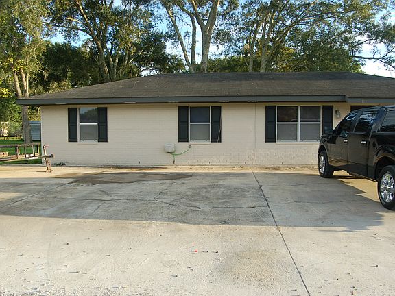 2nd image of 519 Broussard Ln