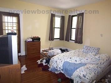 4th image of 221 Chestnut Hill Ave #Cm2