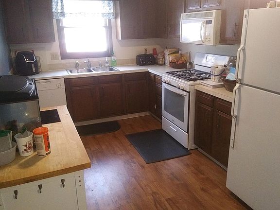 2nd image of 3421 Sanford Ave