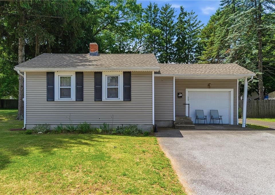 1st image of 351 Maple St