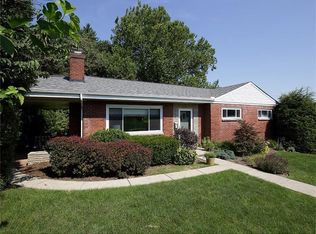 1758 Meadowcrest Dr, Pittsburgh, PA 15241
