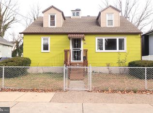 130 Parker Ave, Woodlynne, NJ 08107