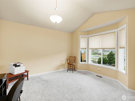 4th image of 2312 41st Ave SE