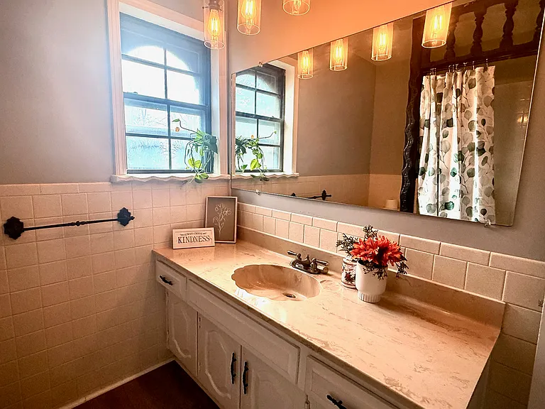 15721 Quivira Rd — Photo 17