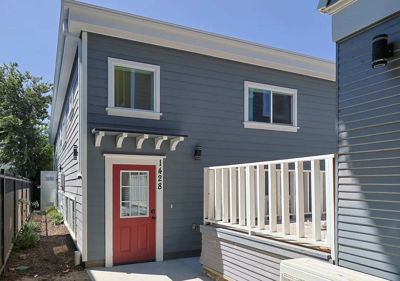 Pavo Apartments — Photo 4