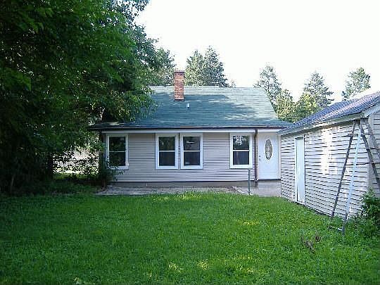 2nd image of 222 Cole Ave