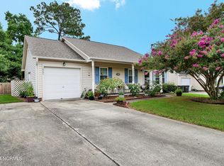4221 Devonshire Ln, Wilmington, NC 28409