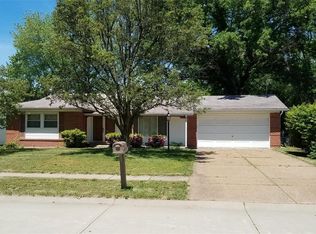 2755 Radcliffe Dr, Florissant, MO