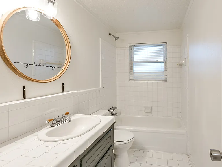 2nd floor bathroom