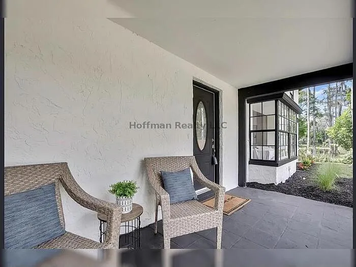 19003 Cedar Ln — Photo 2