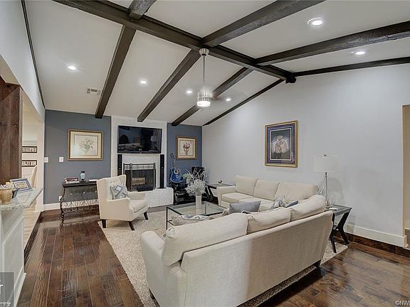 5th image of 2536 Spruce Dr